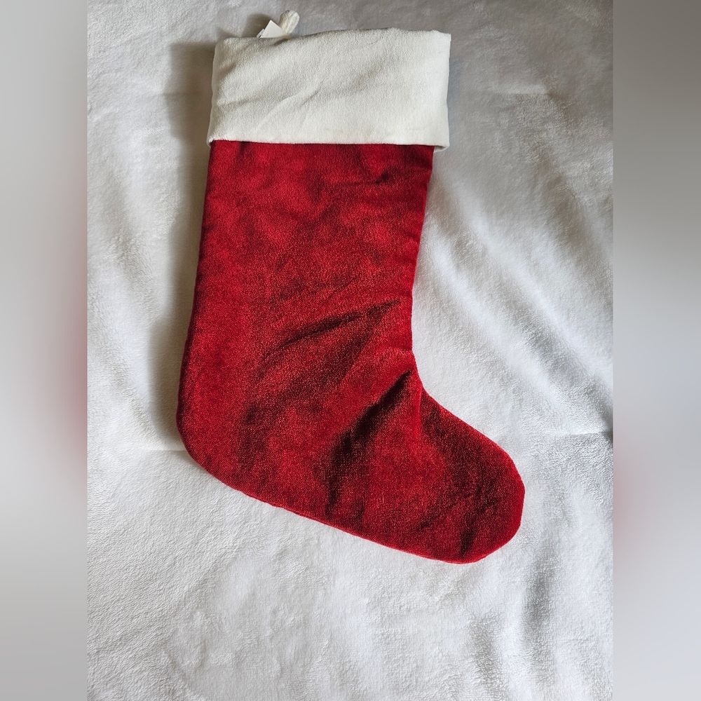 Pottery Barn Medium Classic 100% Cotton Velvet Holiday Stocking - Picture 4 of 5